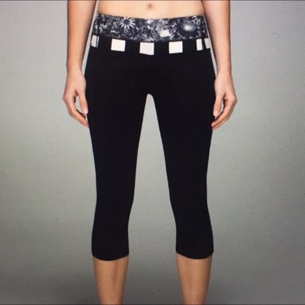 Lululemon Run A Marathon Crop II leggings Sz 6